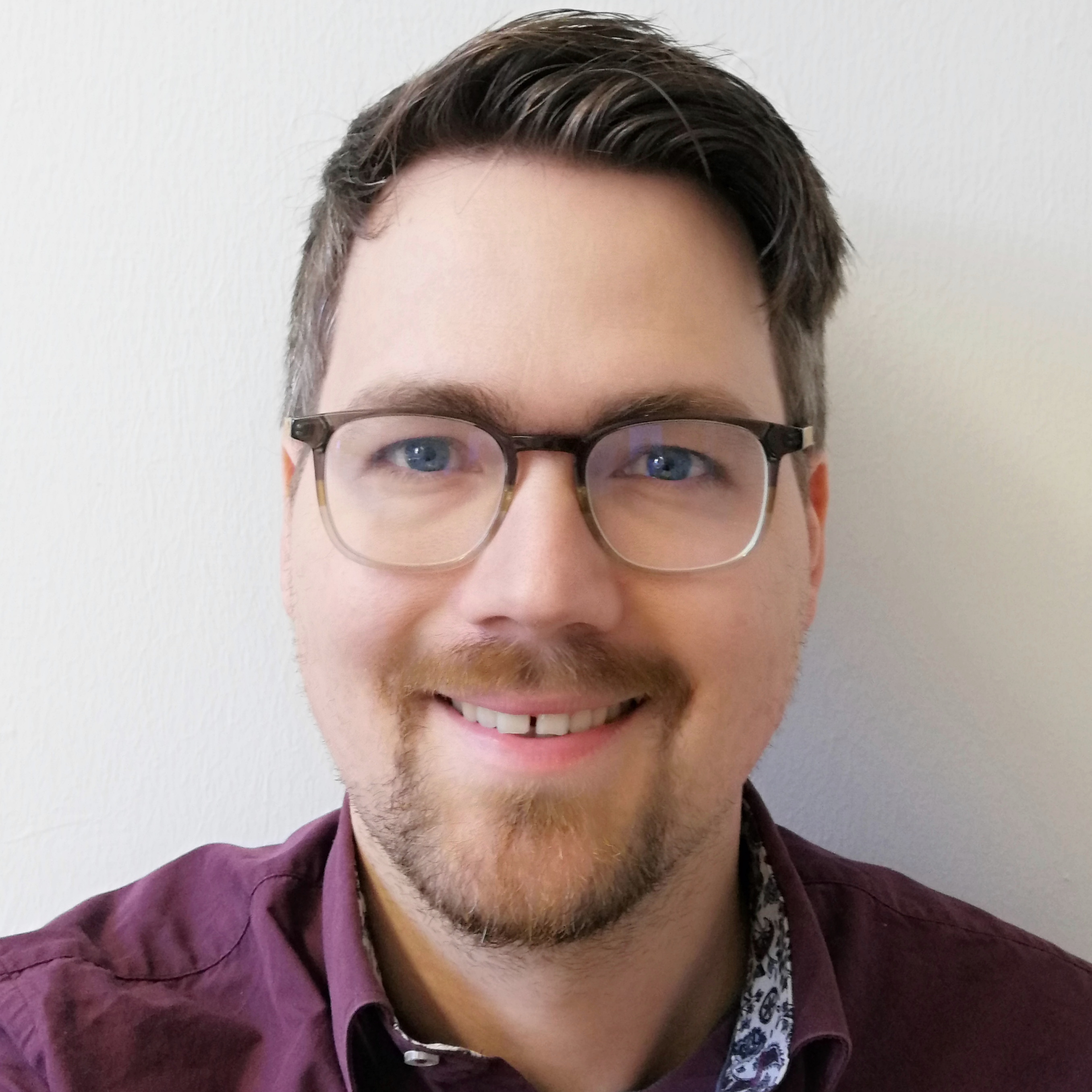 Dr. Alexander Hecker